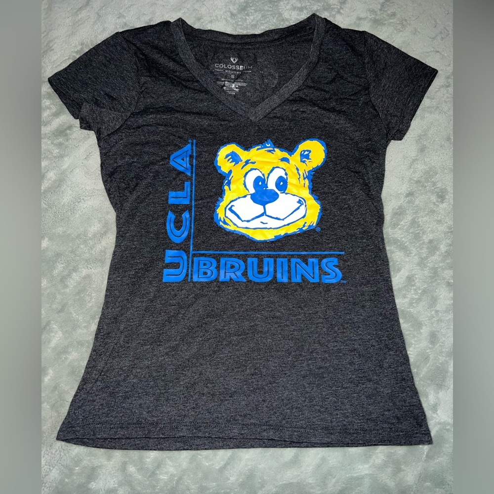 UCLA small v neck shirt